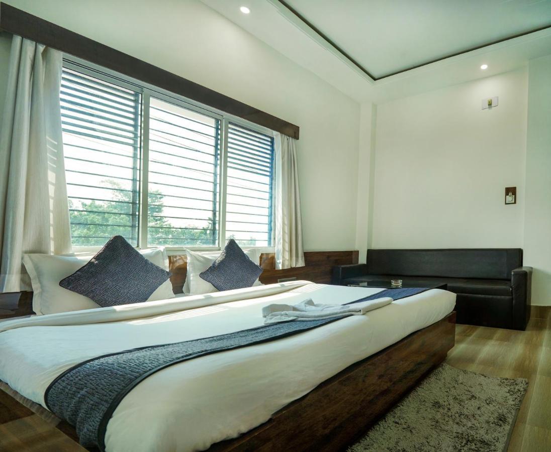 Hotel Heritage Koch Bihār Zewnętrze zdjęcie